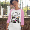 mockup-of-a-curly-haired-woman-wearing-a-raglan-three-quarters-sleeve-tee-30236