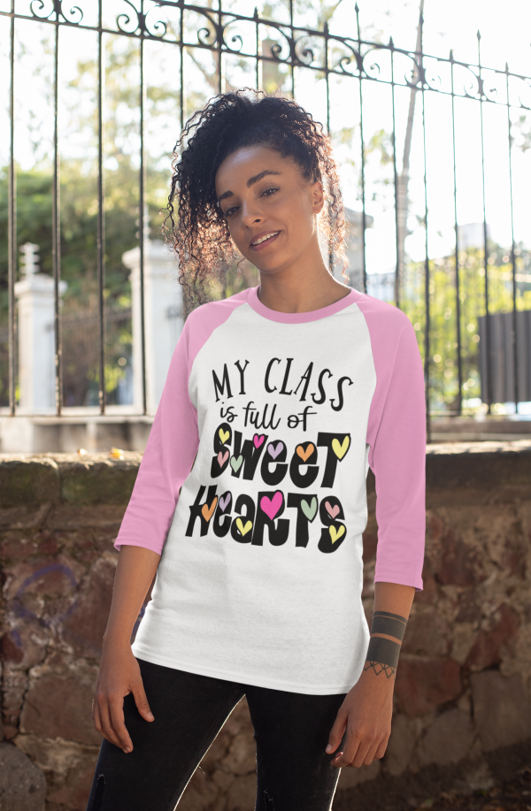 mockup-of-a-curly-haired-woman-wearing-a-raglan-three-quarters-sleeve-tee-30236
