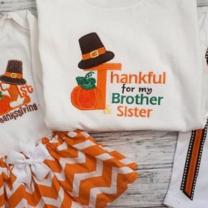 Thanksgiving thankful outfits